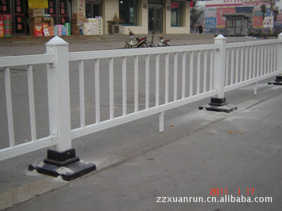 高強度彩彩色鋁合金道路中央隔離欄桿,廣告宣傳欄道路欄桿 - 高強度彩彩色鋁合金道路中央隔離欄桿,廣告宣傳欄道路欄桿廠家 - 高強度彩彩色鋁合金道路中央隔離欄桿,廣告宣傳欄道路欄桿價格 - 鄭州渲潤護欄 - 