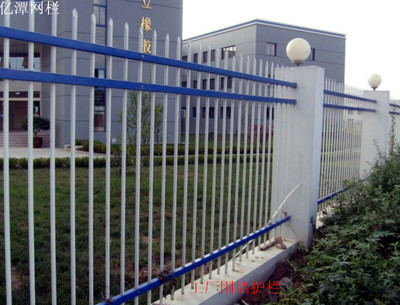 工廠圍墻護欄@鋅鋼護欄@河北億潭網欄圖片|工廠圍墻護欄@鋅鋼護欄@河北億潭網欄產品圖片由河北億潭絲網制造公司生產提供-