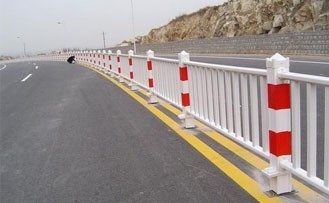 護(hù)欄網(wǎng)系列產(chǎn)品優(yōu)質(zhì)廠(chǎng)家現(xiàn)貨大賣(mài)場(chǎng)安平盟益絲網(wǎng)制品圖片_高清圖_細(xì)節(jié)圖